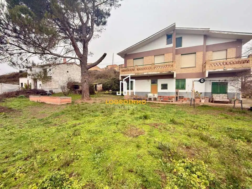 Houses for sale in Tricio  with Heating, Private garden and Parquet flooring