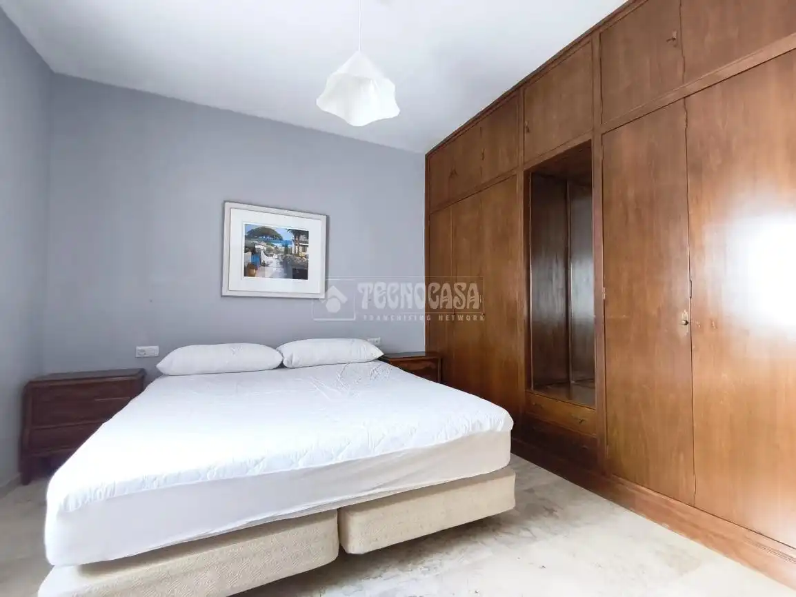 Habitación de Piso en venta en Fuengirola con Balcón