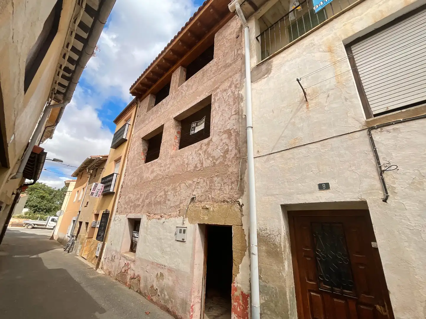 Vista exterior de Casa adosada en venta en Castañares de Rioja