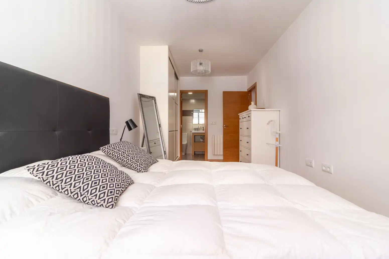 Schlafzimmer von Wohnung zur Miete in Sagunto / Sagunt mit Möbliert und Balkon