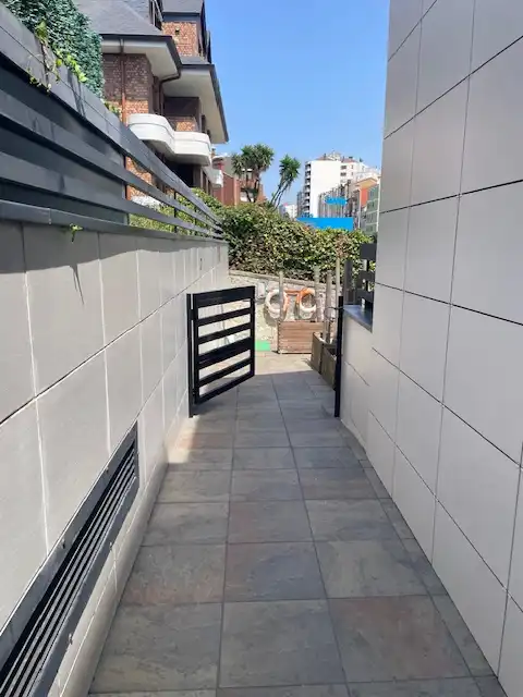 Terrassa de Casa adosada en venda en Santander amb Calefacció, Jardí privat i Parquet
