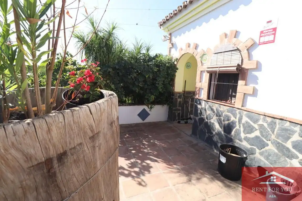 Jardí de Casa o xalet de lloguer en Alozaina amb Aire condicionat, Jardí privat i Piscina