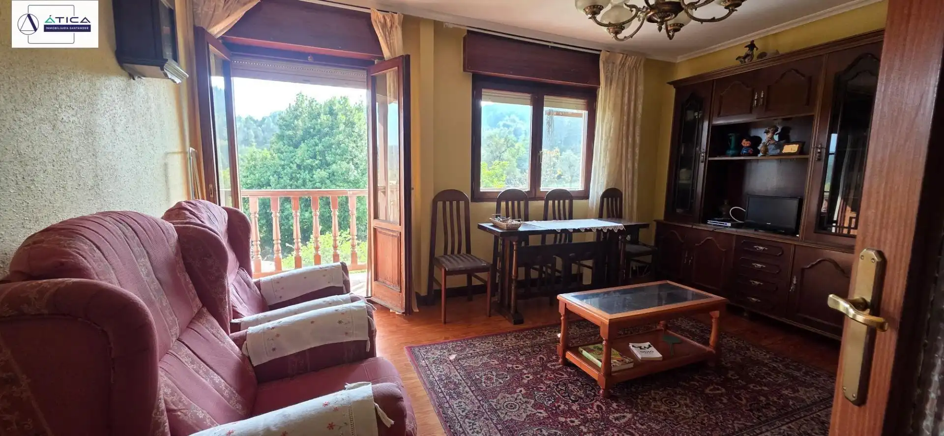 Sala de estar de Finca rústica en venta en Bárcena de Cicero con Jardín privado y Amueblado