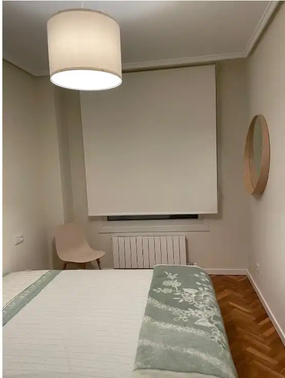 Schlafzimmer von Wohnung zur Miete in Donostia - San Sebastián  mit Heizung, Parkett und Möbliert