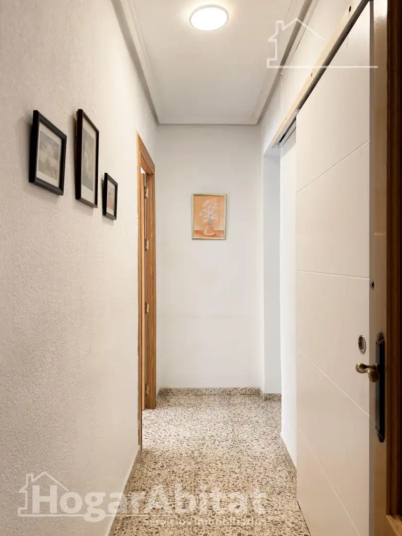 Flat for sale in Paterna  with Terrace and Balcony