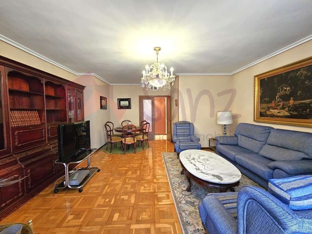 Living room of Flat to rent in  Logroño  with Air Conditioner, Heating and Balcony