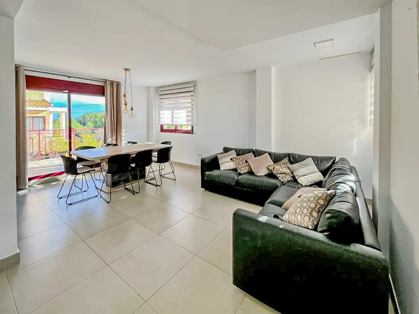 Sala d'estar de Casa o xalet en venda en Montebello - Nou Espai