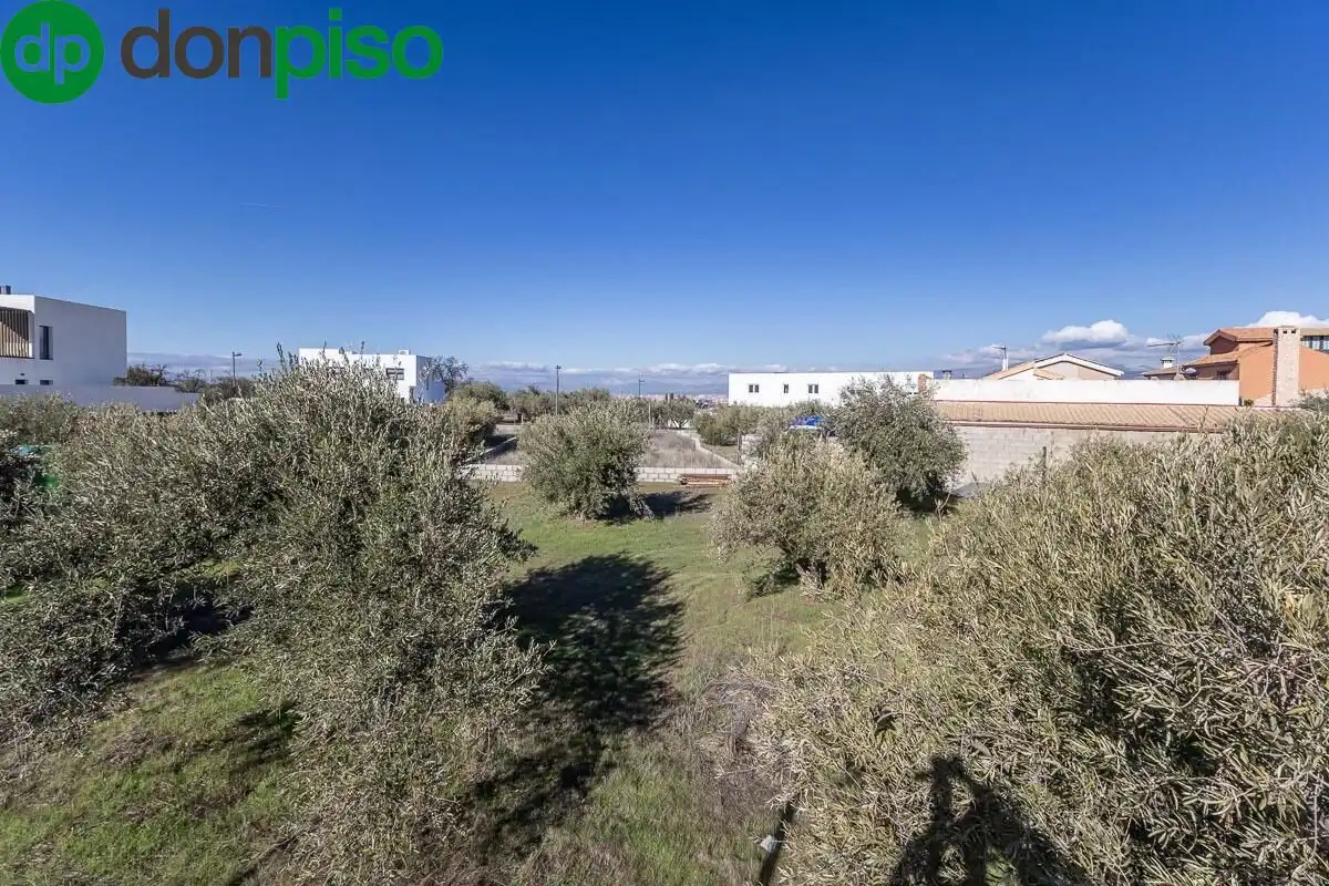 Residencial en venta en Calle Libertad, 4, La Zubia Ciudad