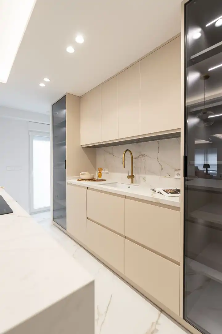 Kitchen of Flat for sale in Barrio de Salamanca