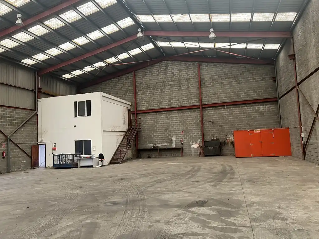 Industrial buildings for rent in Avenida do Mar, 139, Zona Ultramar