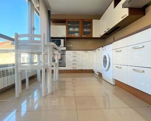 Kitchen of Duplex for sale in  Logroño