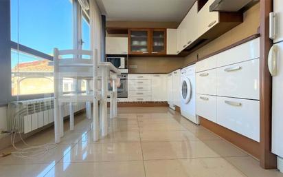 Kitchen of Duplex for sale in  Logroño