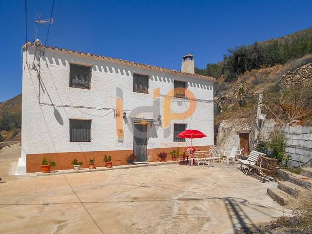 Casa-chalet en Venta en Cantoria