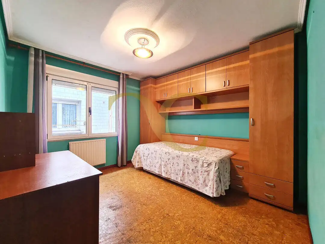 Flat for sale in Calle Orellana, La Calzada