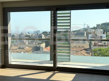 Wohnung mit Balkon zum Verkauf in Via Augusta 425