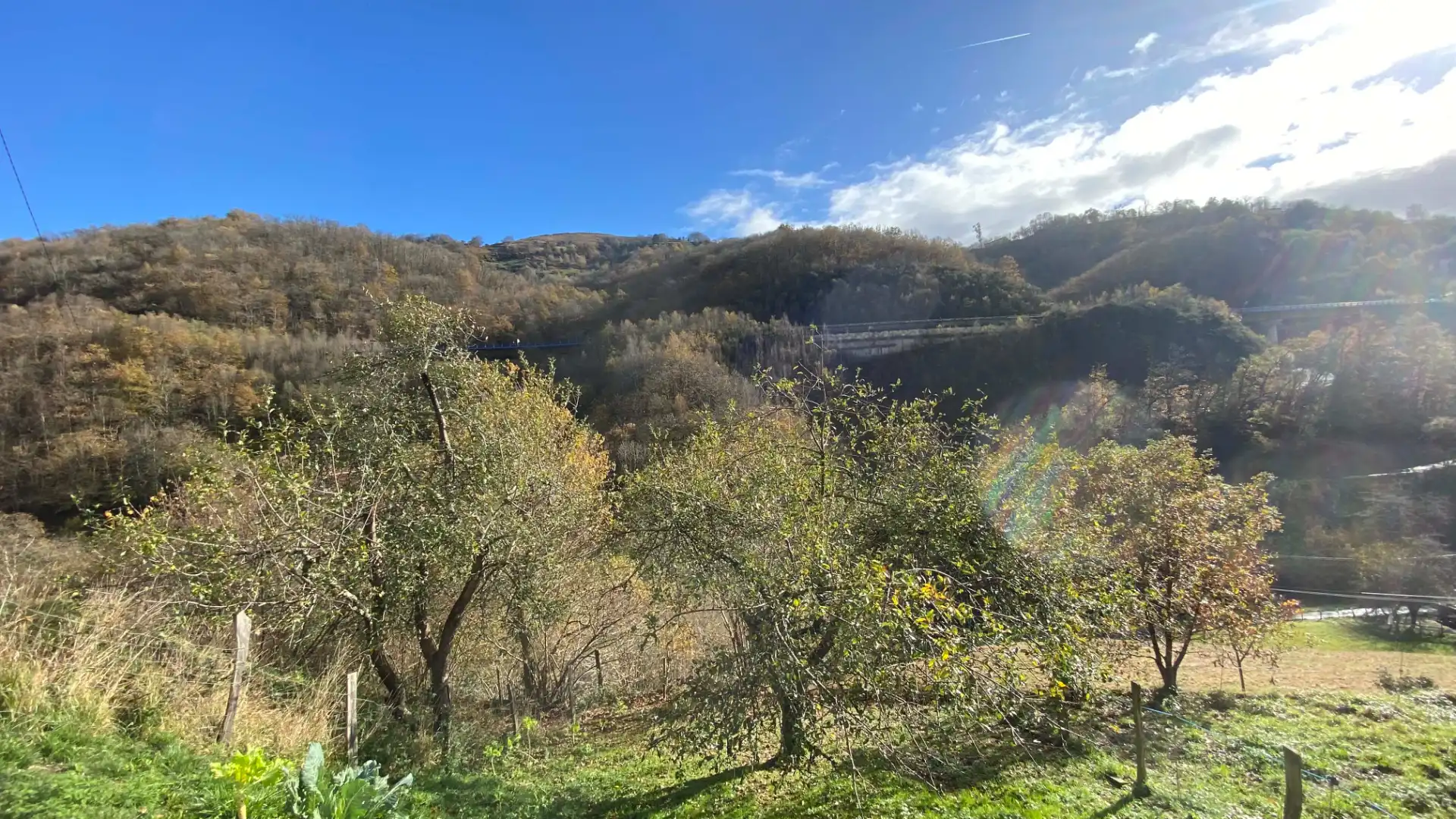 Einfamilien-Reihenhaus zum Verkauf in San Martín del Rey Aurelio mit Privatgarten, Terrasse und Möbliert