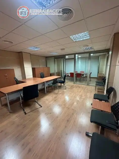 Oficina en venda a Estación