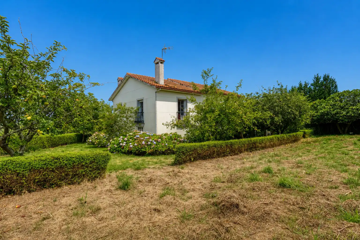Houses for sale in Abegondo  with Heating, Private garden and Parquet flooring