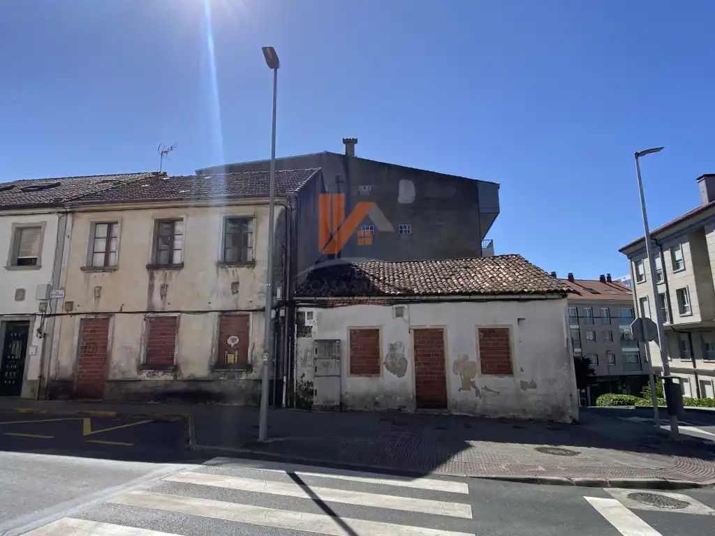 Exterior view of Houses for sale in Santiago de Compostela 