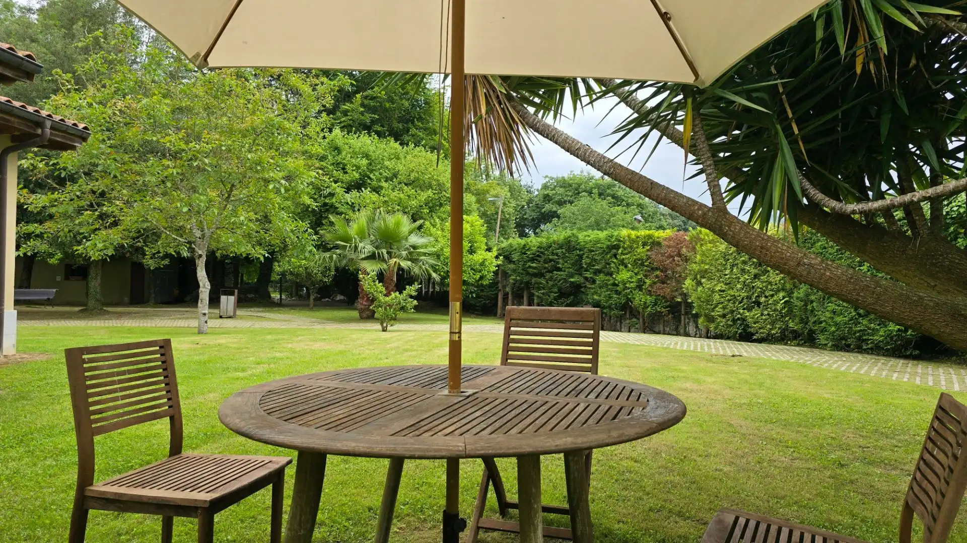Jardí de Casa o xalet en venda en Llanes amb Calefacció, Jardí privat i Piscina