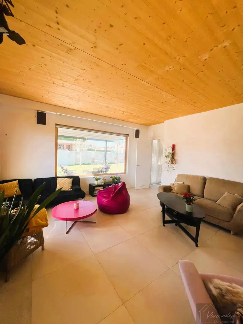Living room of Houses for sale in Villanueva de la Cañada  with Heating, Terrace and Balcony