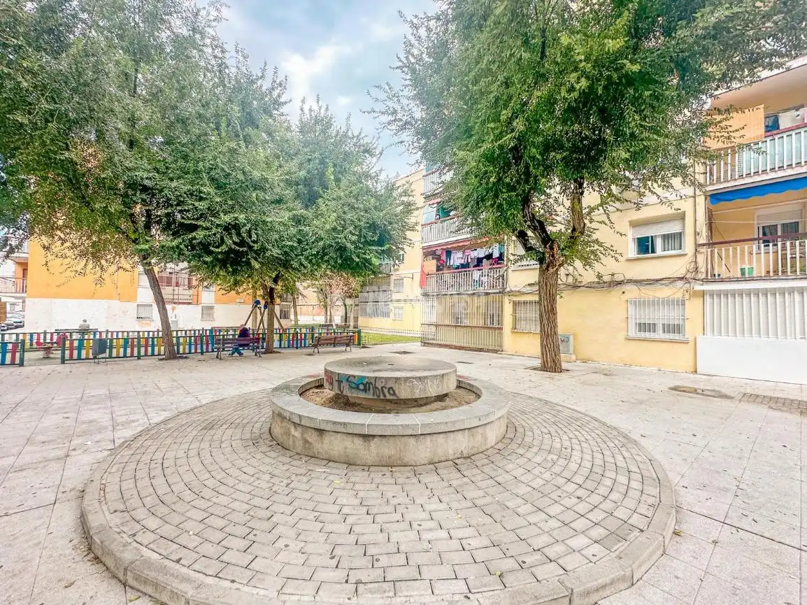Exterior view of Garage for sale in Parla