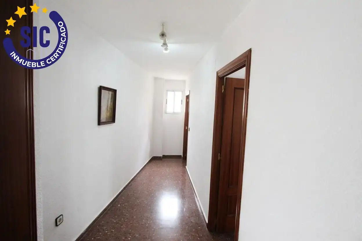 Piso en venta en Paterna con Terraza y Balcón