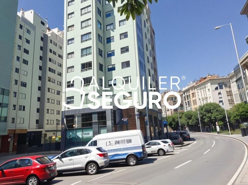 Vista exterior de Pis de lloguer en A Coruña Capital  amb Calefacció, Terrassa i Traster