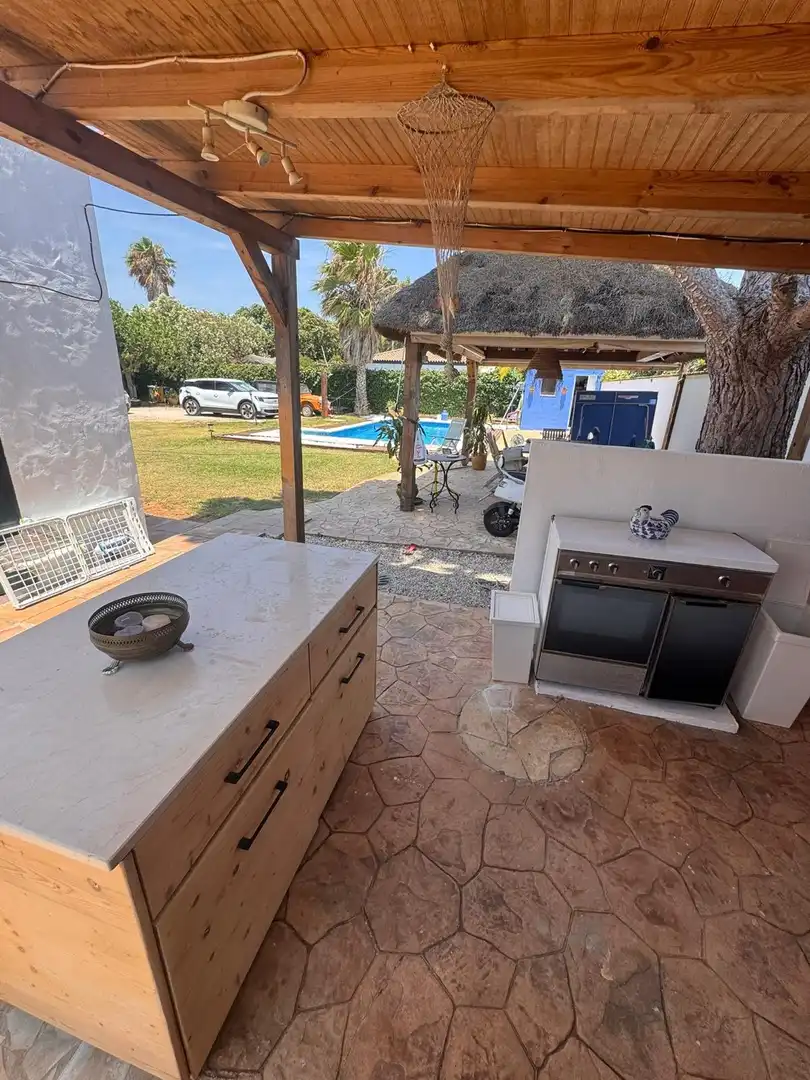 Cocina de Edificio en venta en Conil de la Frontera