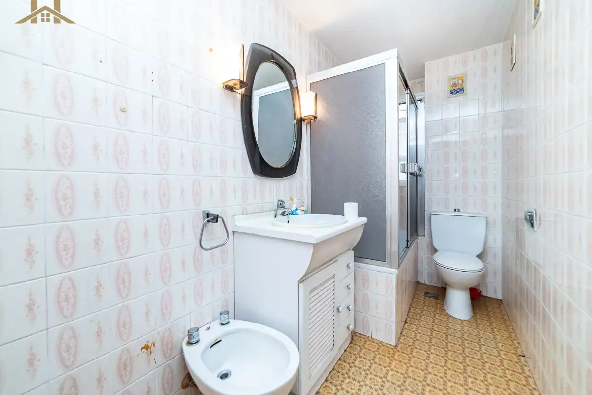 Baño de Piso en venta en Alcorcón con Terraza