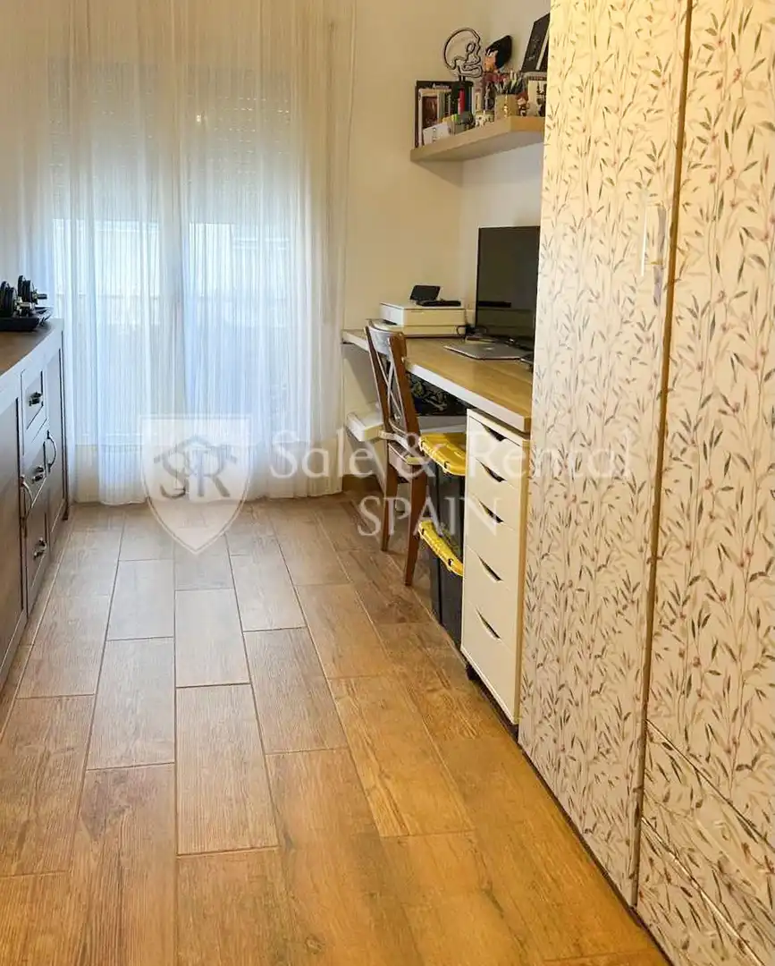 Dormitori de Pis en venda en Blanes amb Terrassa