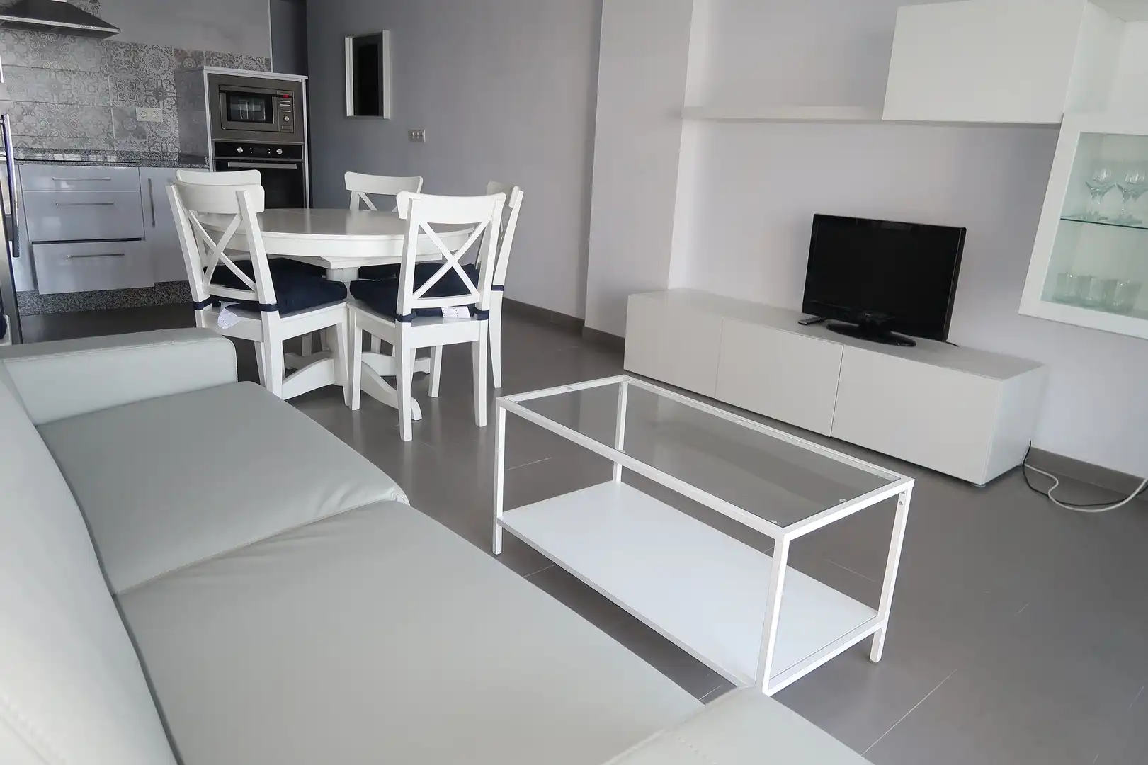 Sala d'estar de Apartament de lloguer en Almuñécar amb Terrassa, Moblat i Forn