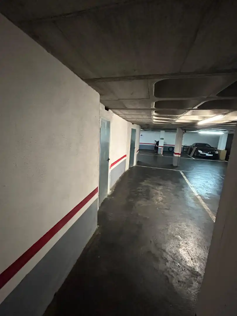 Parking with lift for sale in Travesía de Uribitarte, imagen 10