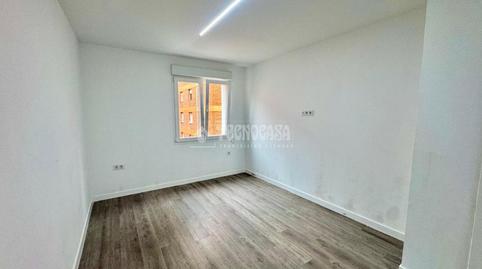 Foto 3 de Piso de alquiler en Llano, Gijón