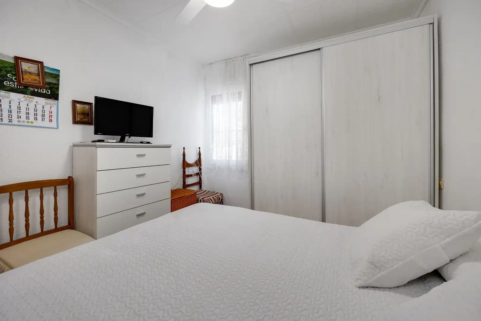 Dormitori de Casa o xalet en venda en Torrevieja amb Jardí privat, Traster i Moblat