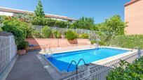Piscina de Pis en venda en San Lorenzo de El Escorial amb Calefacció, Traster i Piscina comunitària