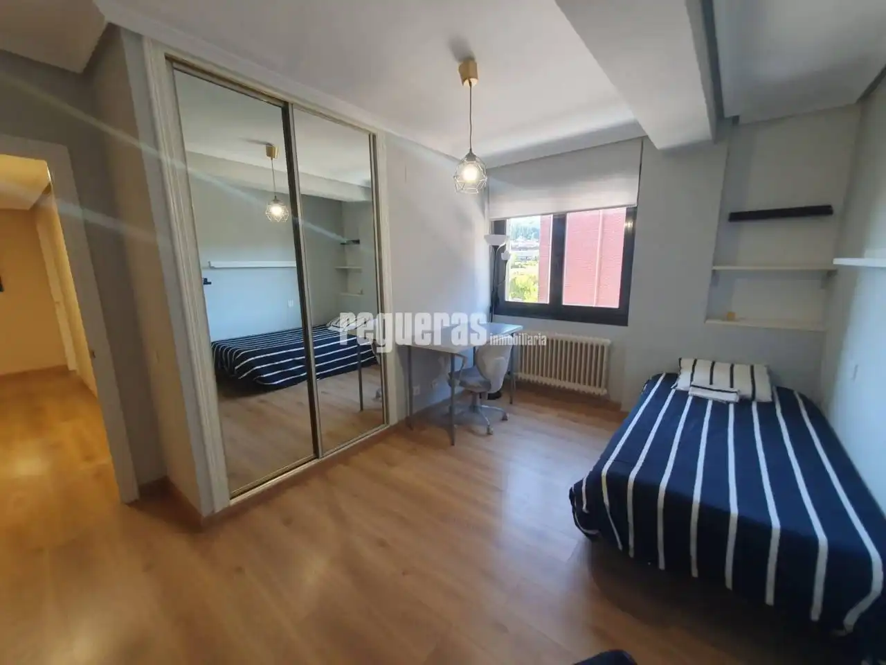 Habitación de Piso de alquiler en Castrillón con Calefacción, Terraza y Amueblado