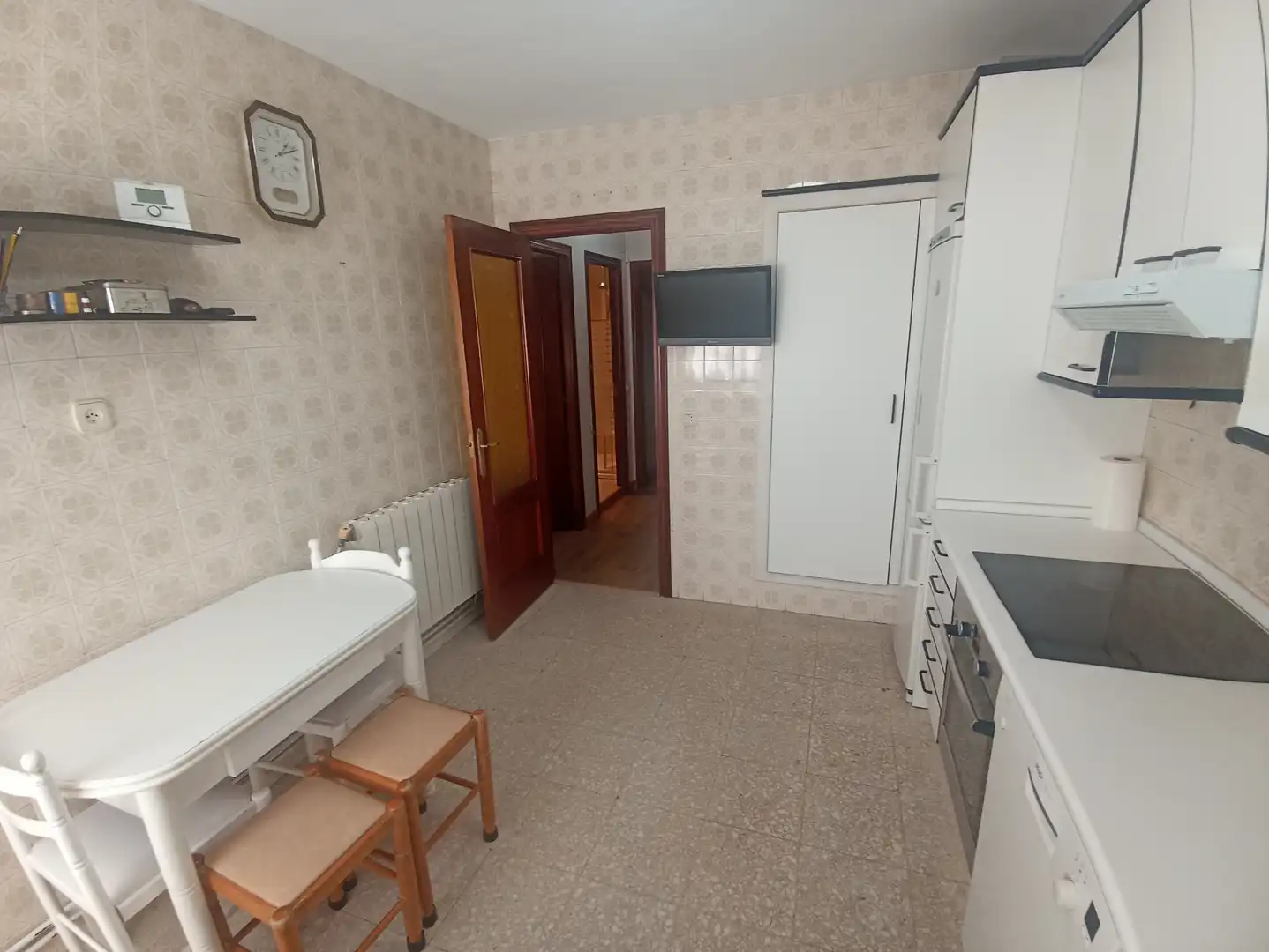 Küche von Wohnung zur Miete in Oviedo  mit Heizung, Möbliert und Ofen