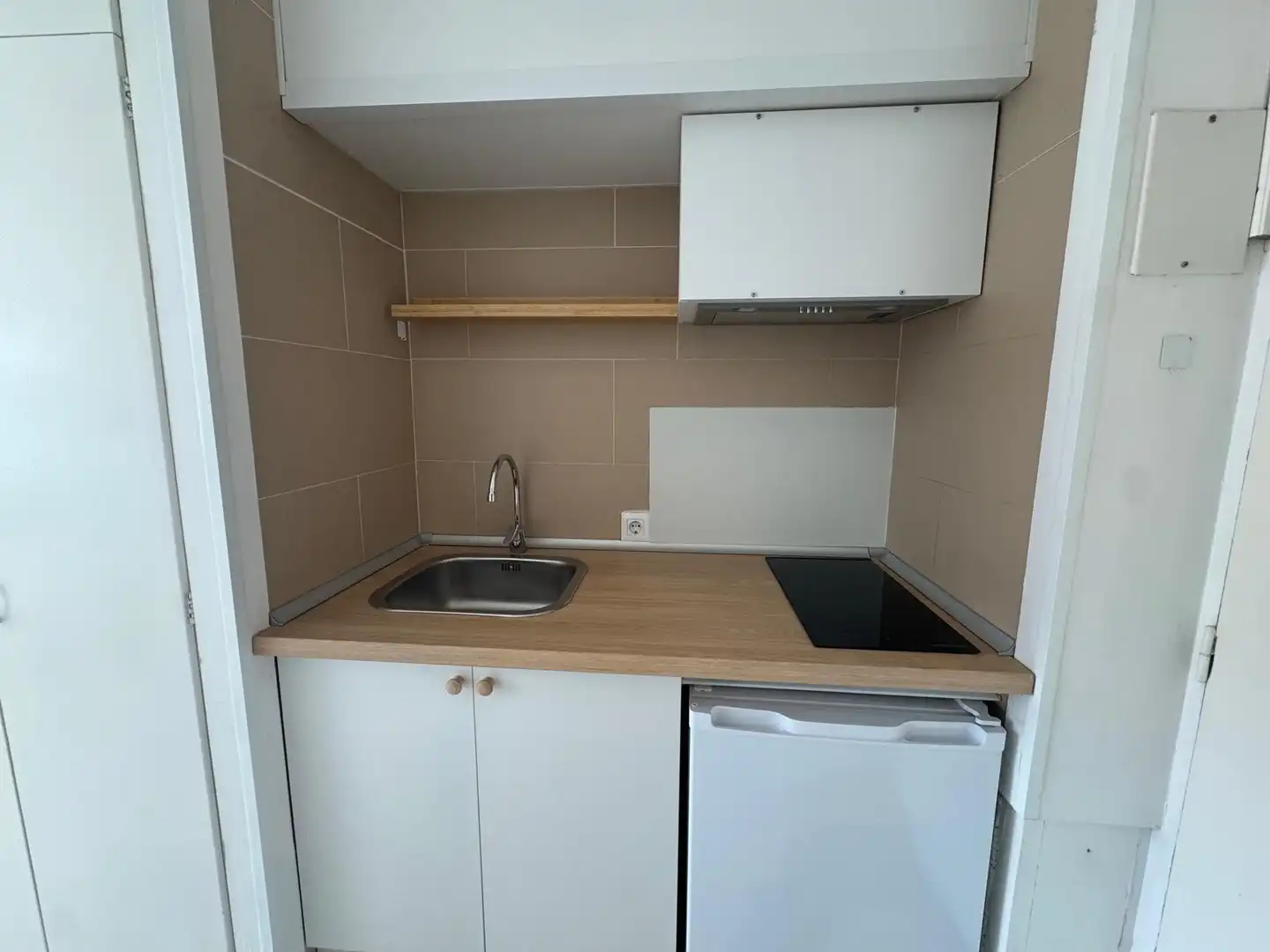 Küche von Wohnung zum Verkauf in Roses mit Möbliert