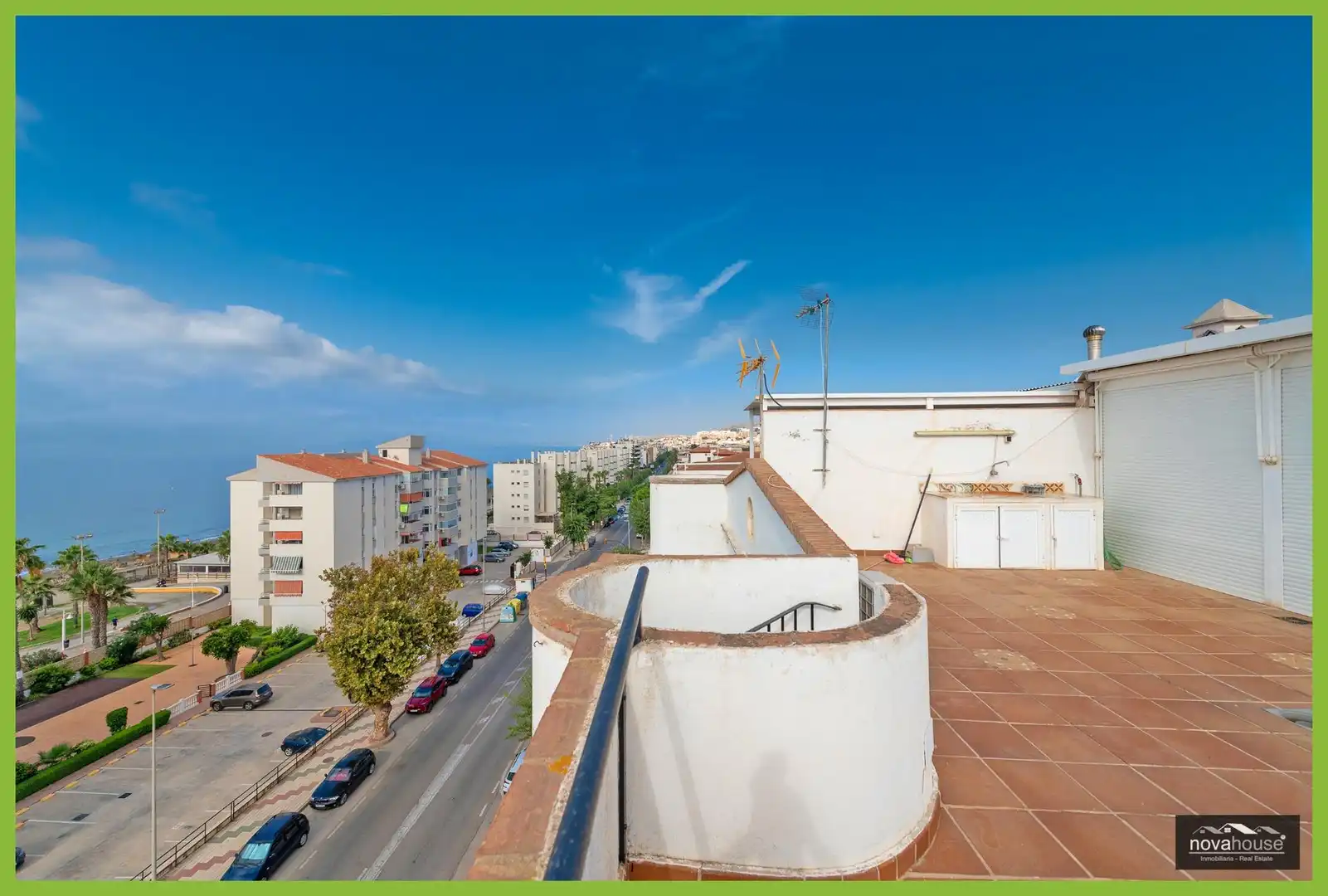 Exterior view of Attic for sale in Rincón de la Victoria  with Terrace, Balcony and Community pool