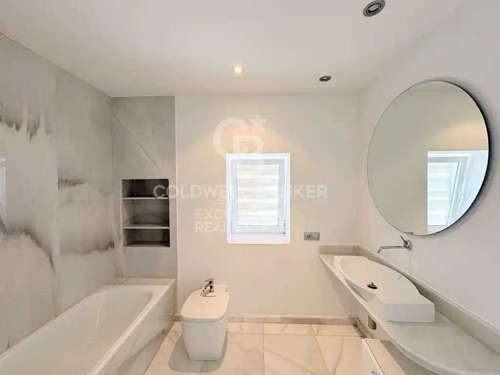 Baño de Piso de alquiler en Valencia con Terraza