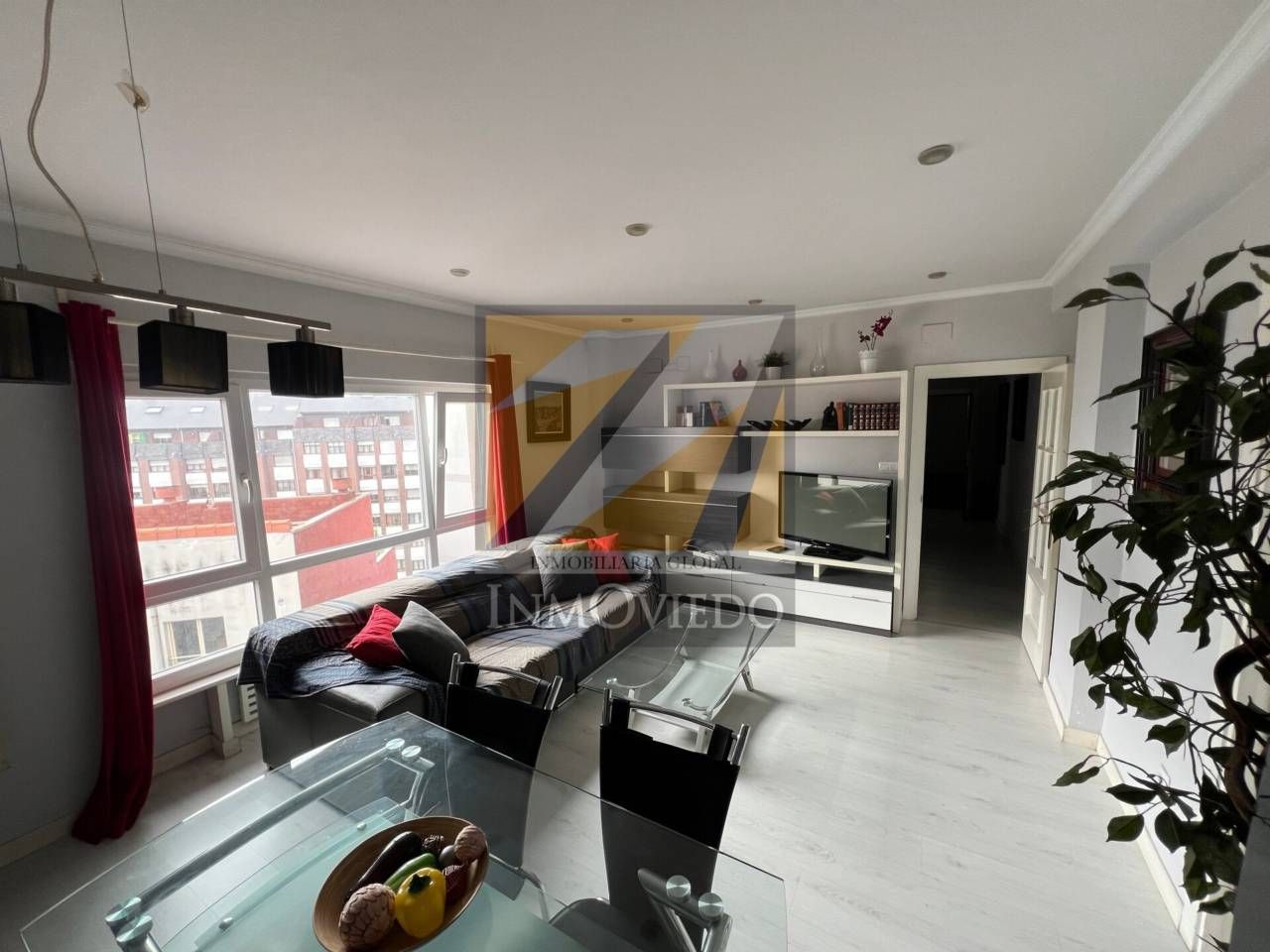 Sala de estar de Piso en venta en Oviedo  con Aire acondicionado, Calefacción y Parquet