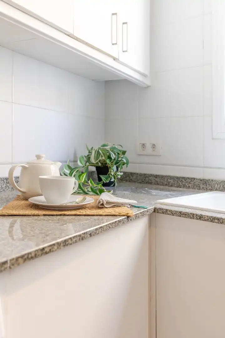 Küche von Einfamilien-Reihenhaus zum Verkauf in Gilet mit Terrasse, Abstellraum und Balkon