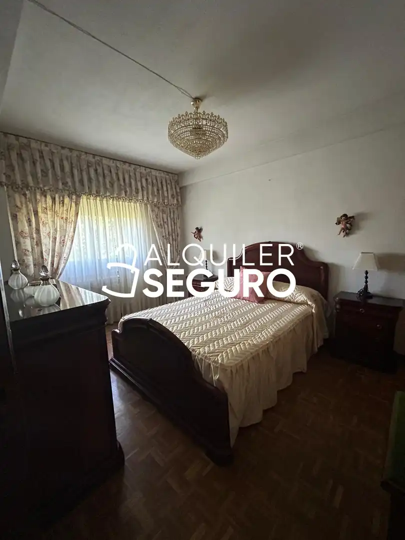 Schlafzimmer von Wohnung zur Miete in Alcalá de Henares mit Heizung, Terrasse und Möbliert