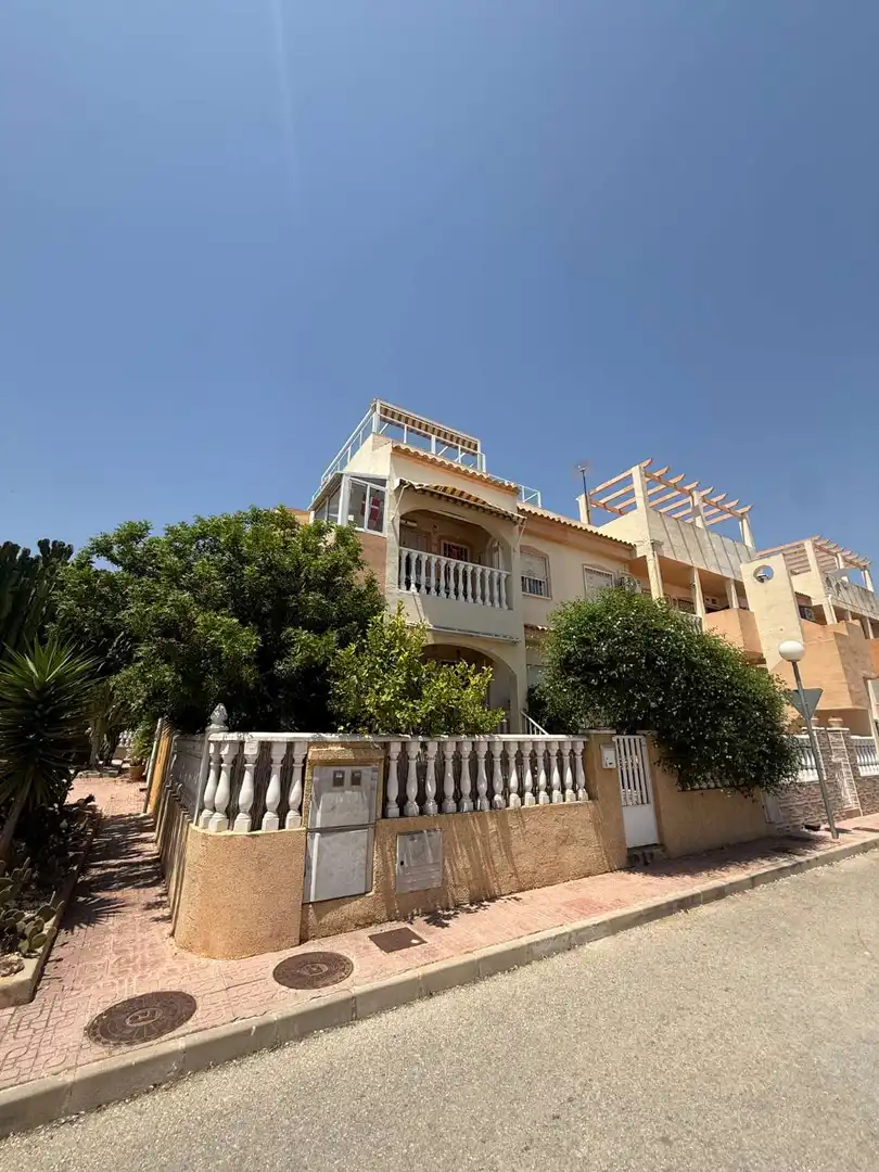 Vista exterior de Apartament en venda en Orihuela amb Aire condicionat, Moblat i Internet