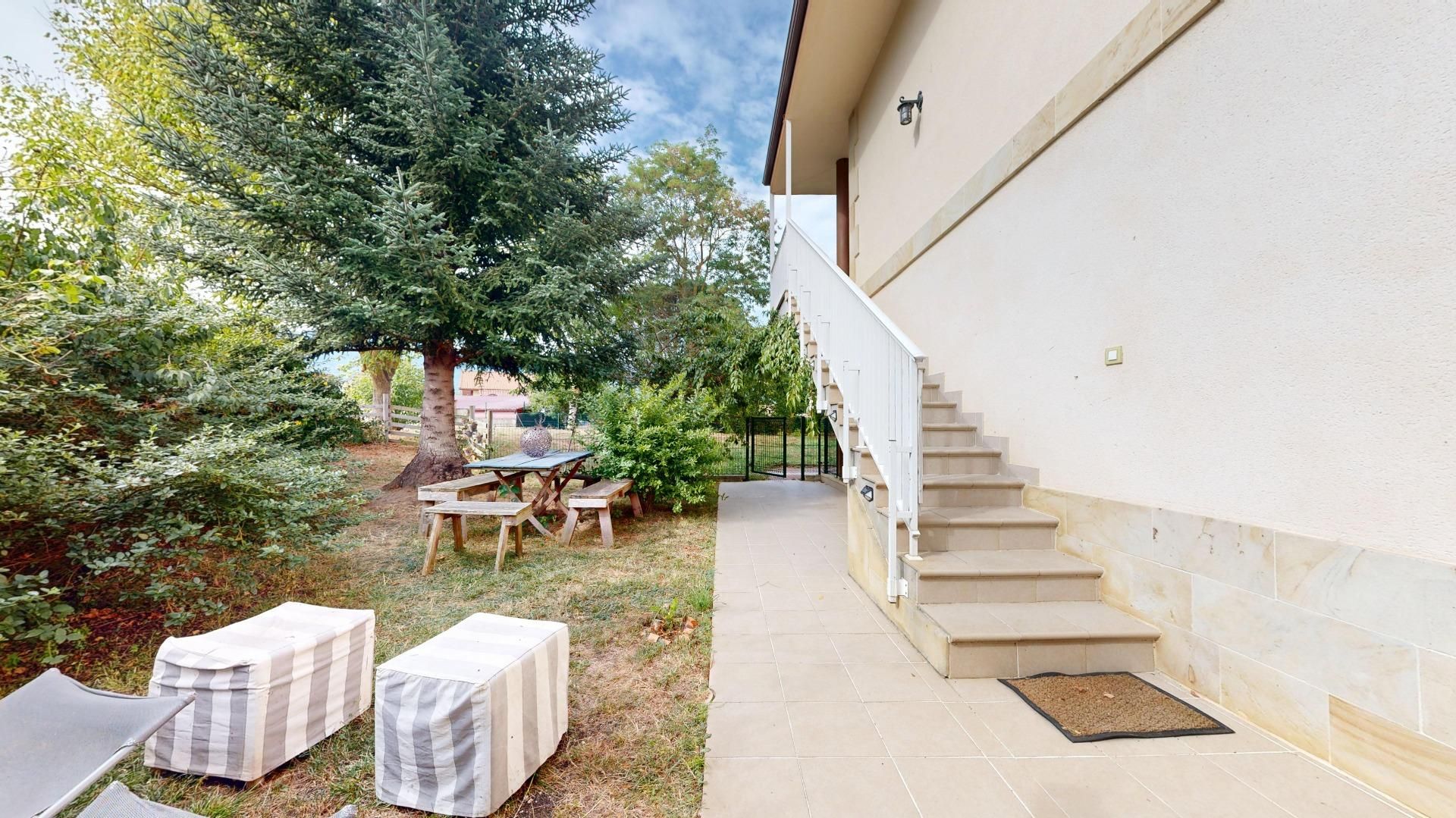 Jardí de Pis en venda en Valle de Mena amb Calefacció, Jardí privat i Terrassa