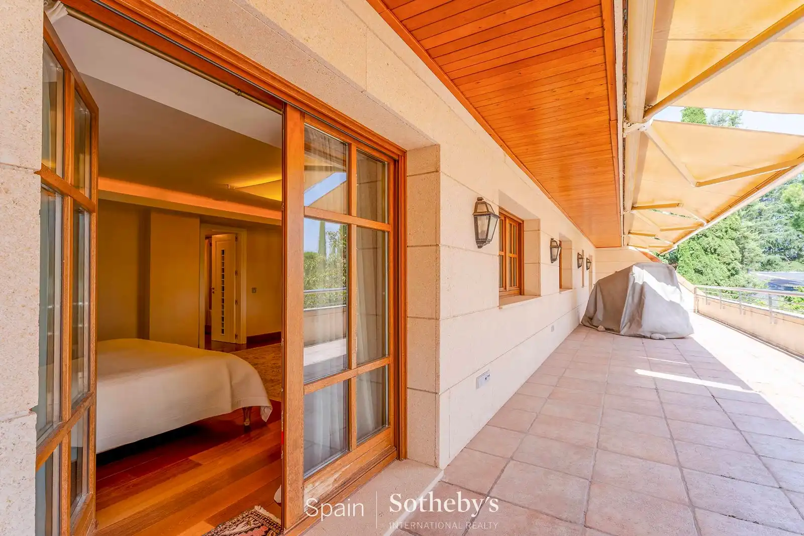 Terraza de Casa o chalet en venta en Madrid con Aire acondicionado, Calefacción y Jardín privado