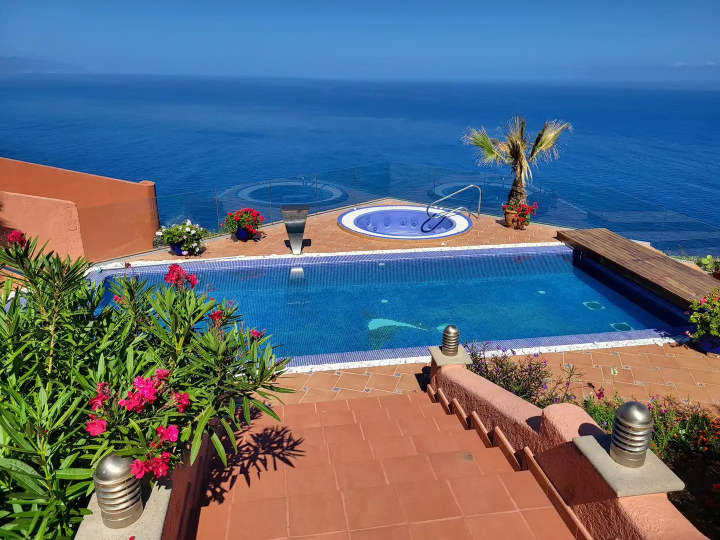 Swimming pool of Country homes for sale in Tacoronte  with Air Conditioner, Heating and Parquet flooring