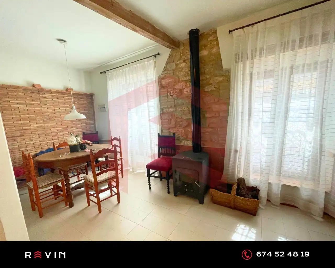 Sala d'estar de Casa o xalet en venda en Mengíbar amb Aire condicionat, Calefacció i Terrassa