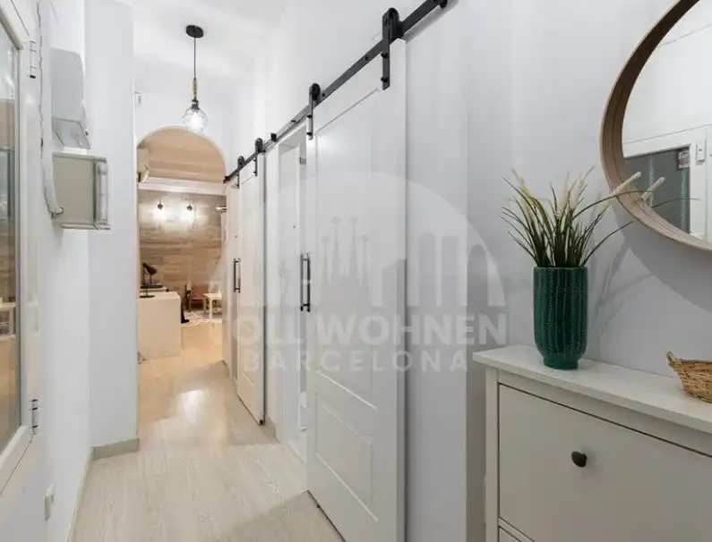 Piso en venta en Barcelona con Terraza, Amueblado y Balcón